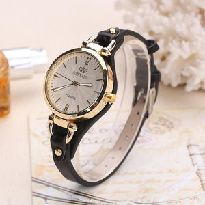 Women Casual Watches Round Dial Rivet PU Leather